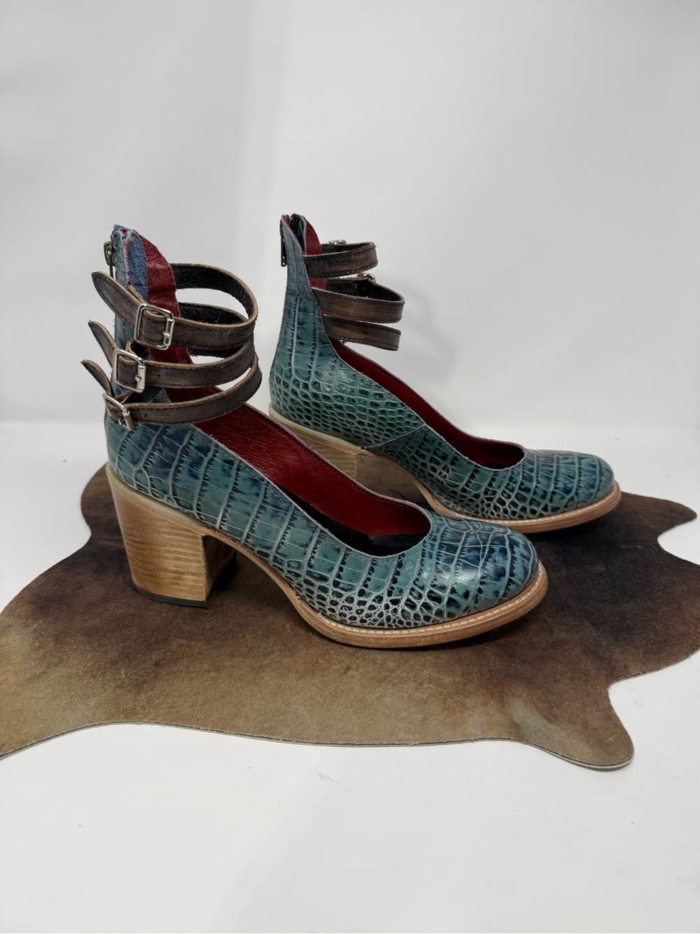 EUC freebird Teal Croc-Embossed Ankle-Strap Heels sz 10 (EDLNKI) - Picture 3 of 8